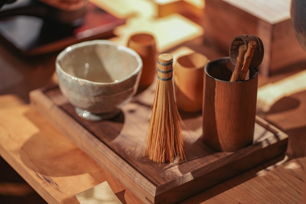 An illustrative oak tray for everyday table rituals